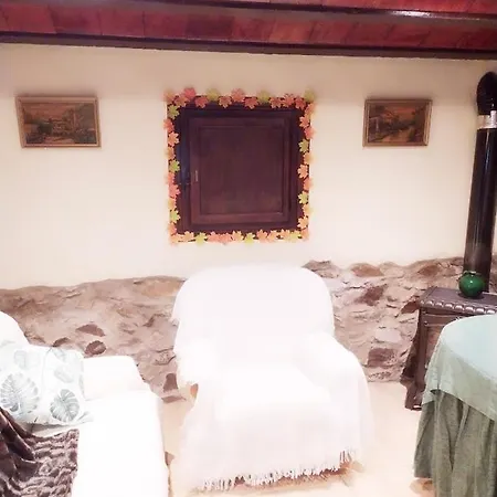 La Casa De Bonales * Arroyomolinos de León
